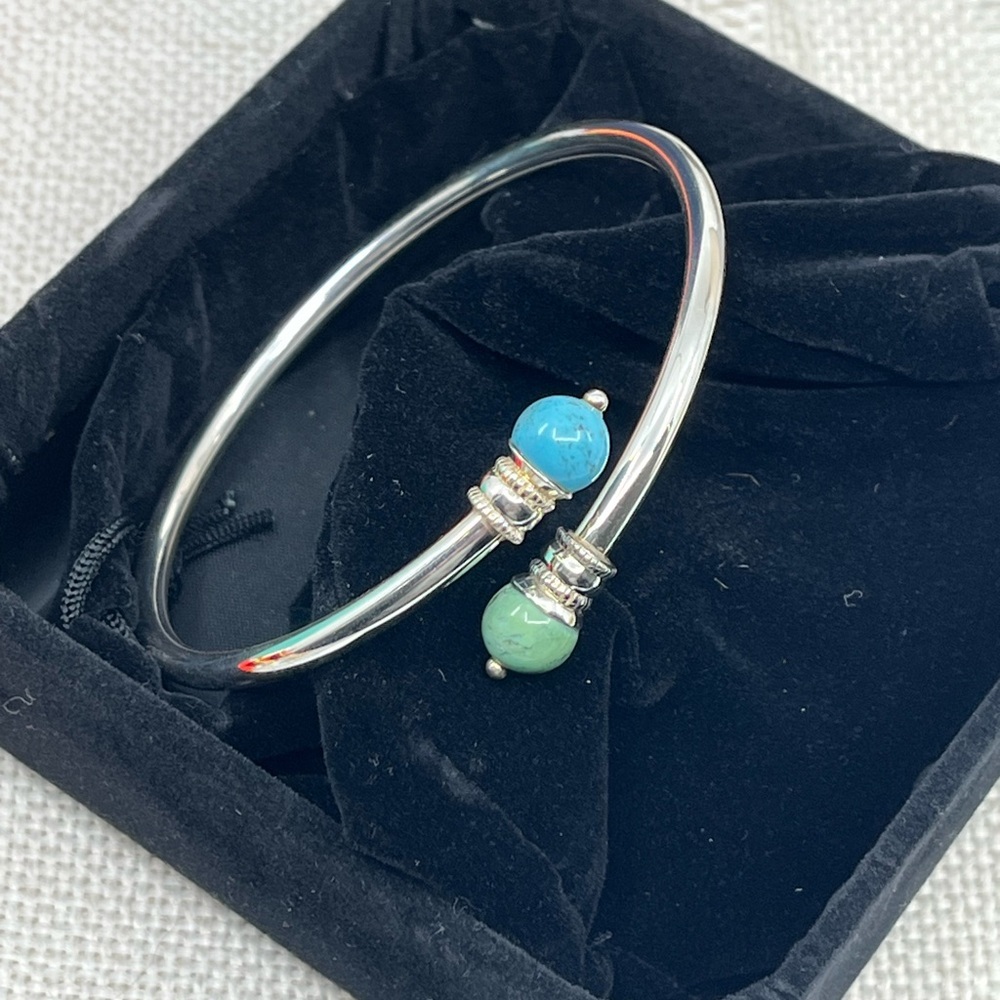 Vintage 925 Sterling Silver Front-Open Torque Bracelet - Turquoise - Picture 8 of 17